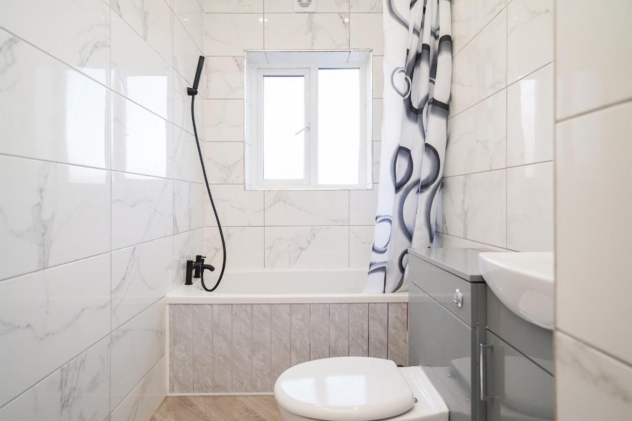 Charlotte House, Entire Private House, Close To City Centre, Wifi Sheffield Kültér fotó